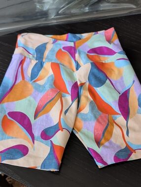 Booty by Brabants Multicolor Leaf-Print High Waist Shorts